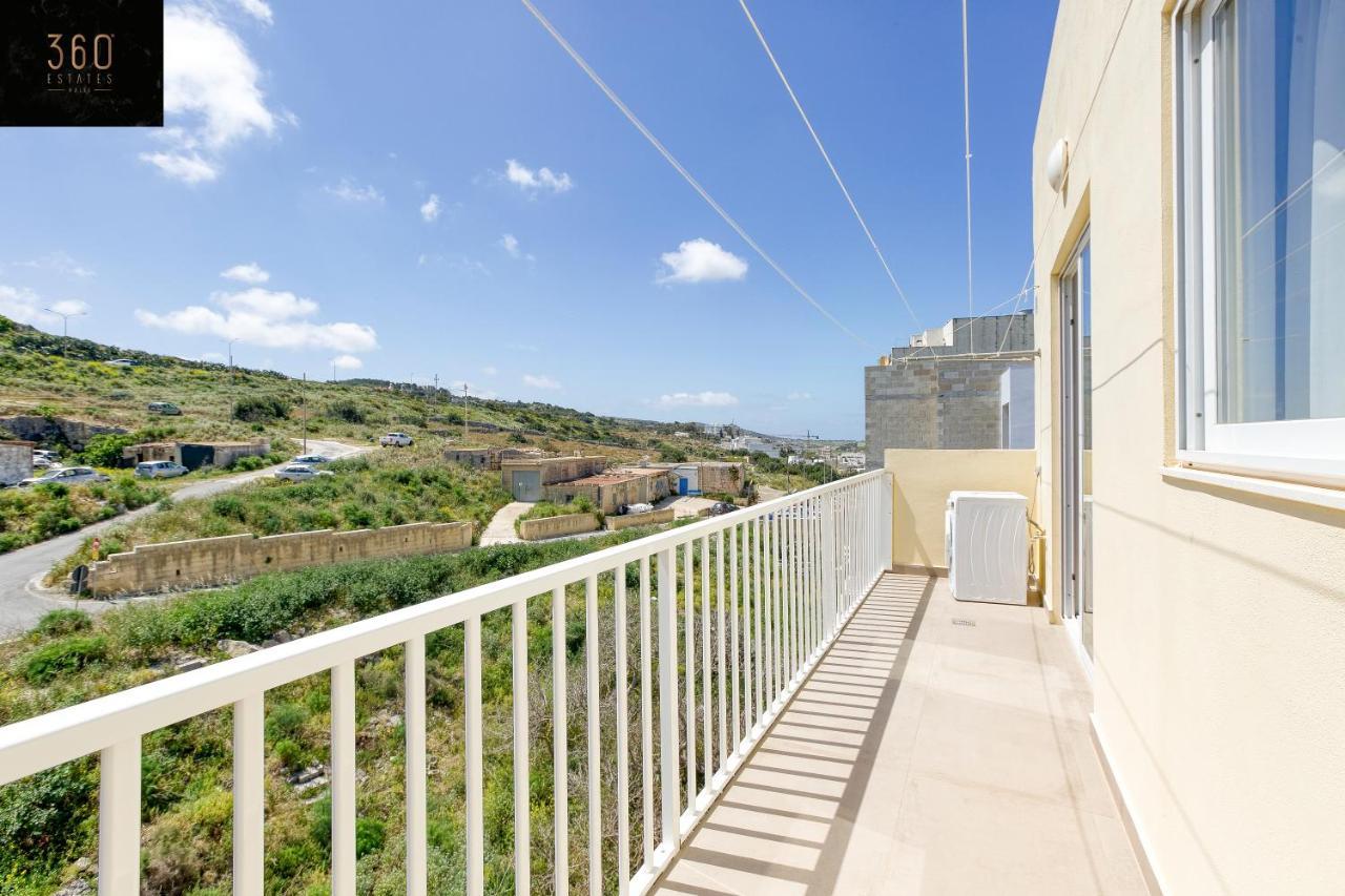 Lux Sea Front Penthouse With Breathtaking Views In St Pauls By 360 Estates Lägenhet St. Paul's Bay Exteriör bild