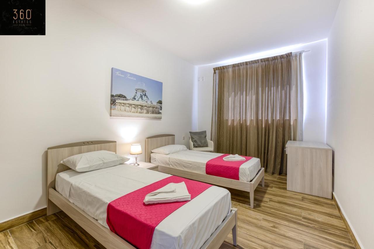 Lux Sea Front Penthouse With Breathtaking Views In St Pauls By 360 Estates Lägenhet St. Paul's Bay Exteriör bild