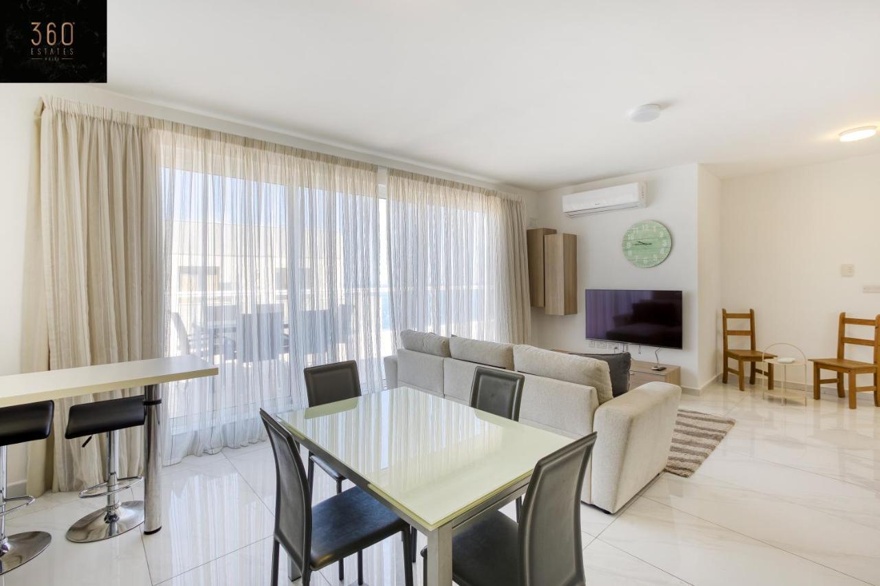 Lux Sea Front Penthouse With Breathtaking Views In St Pauls By 360 Estates Lägenhet St. Paul's Bay Exteriör bild